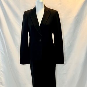 Jones of New York pantsuit, black herringbone, size 6